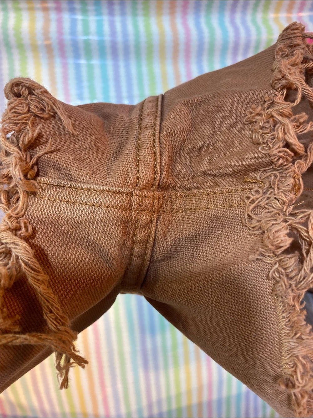 Hollister High Rise Distressed Embroidered Denim Shorts Brown W28 Size 7 - Picture 7 of 9